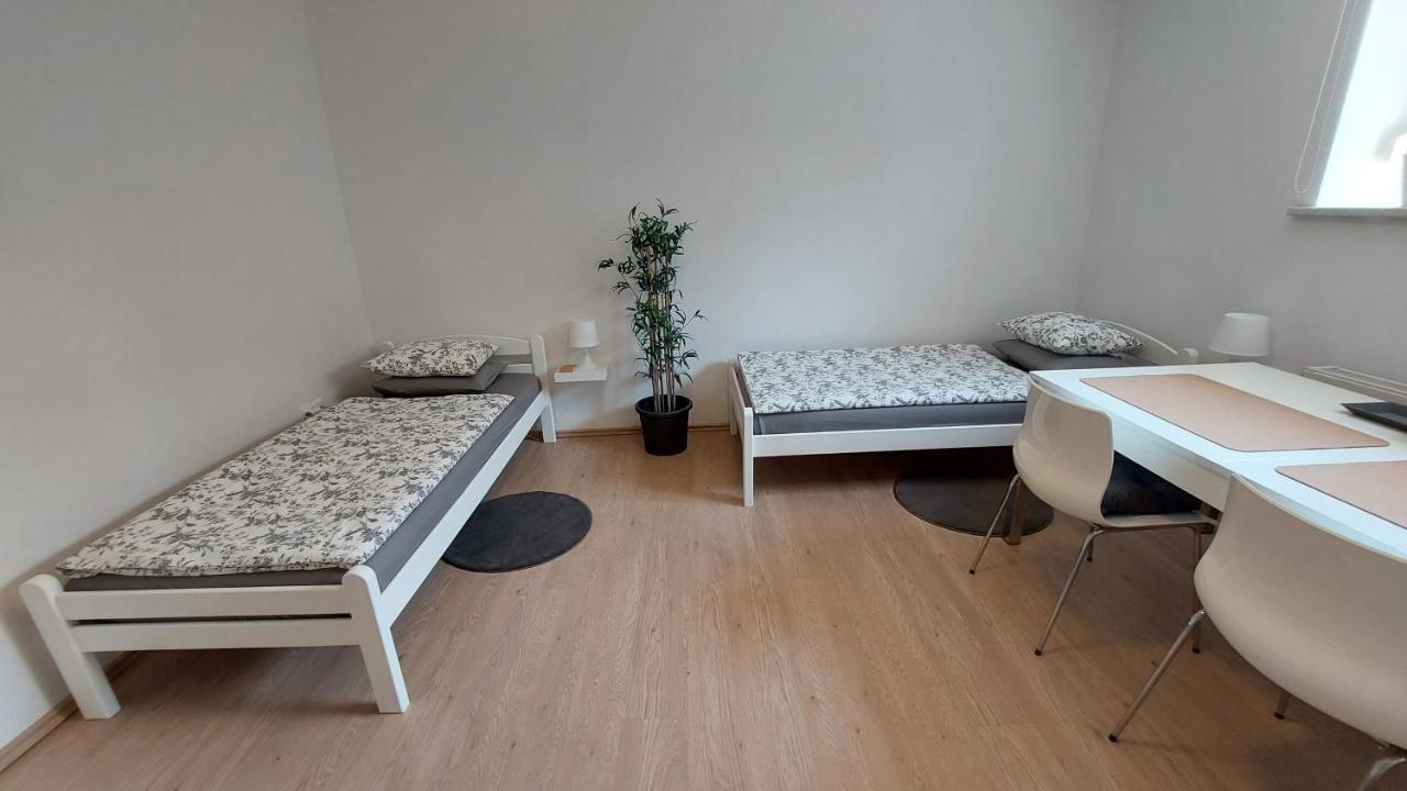 City Lodge Pine, Free Parking ليوبليانا المظهر الخارجي الصورة